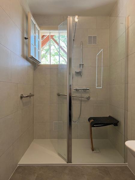 Rénovation de salle de bain adaptée séniors sur Saint-André-des Eaux