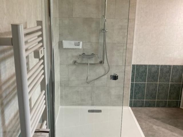 Aménagement d'une salle de bain accessible sur Nort-sur-Erdre - Apres