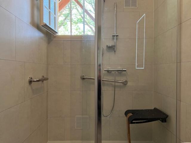Rénovation de salle de bain adaptée séniors sur Saint-André-des Eaux