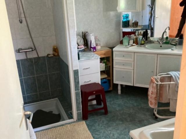 Aménagement d'une salle de bain accessible sur Nort-sur-Erdre - Avant
