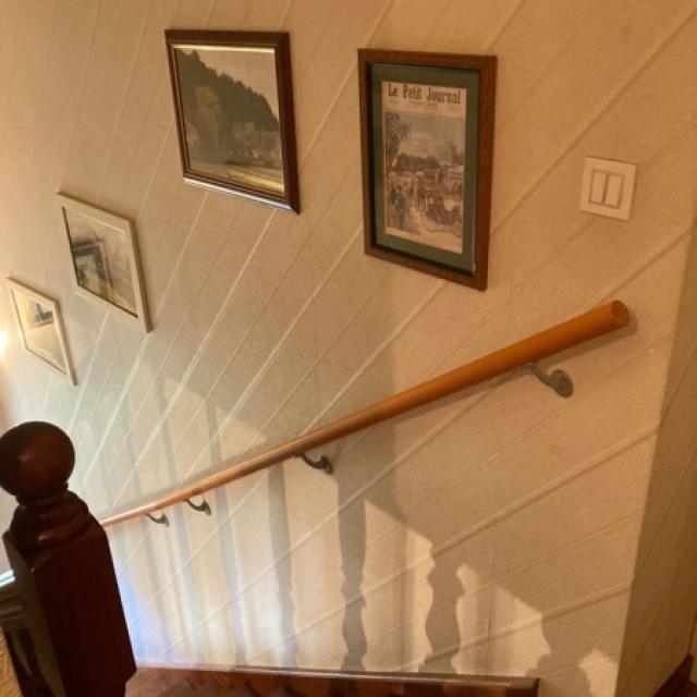 Pose d'une main-courante dans un escalier à St-Sébastien-sur-Loire